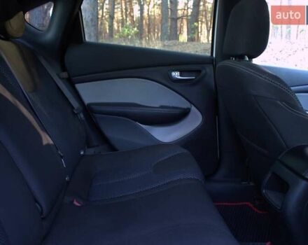 Белый Додж Дарт, объемом двигателя 2.4 л и пробегом 192 тыс. км за 9400 $, фото 26 на Automoto.ua