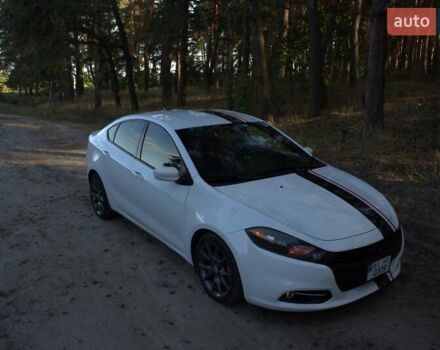 Белый Додж Дарт, объемом двигателя 2.4 л и пробегом 192 тыс. км за 9400 $, фото 1 на Automoto.ua