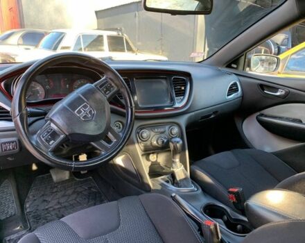 Білий Додж Дарт, об'ємом двигуна 2.4 л та пробігом 230 тис. км за 9000 $, фото 4 на Automoto.ua