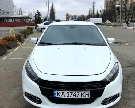 Белый Додж Дарт, объемом двигателя 2.4 л и пробегом 230 тыс. км за 9500 $, фото 1 на Automoto.ua