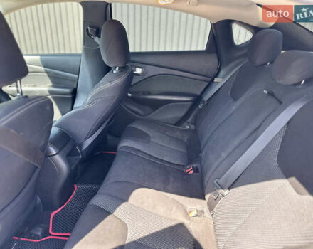 Белый Додж Дарт, объемом двигателя 2.4 л и пробегом 280 тыс. км за 7700 $, фото 10 на Automoto.ua