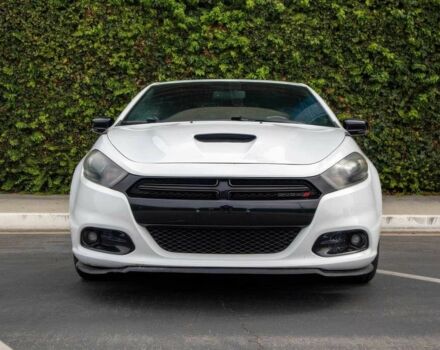 Белый Додж Дарт, объемом двигателя 2.4 л и пробегом 74 тыс. км за 6300 $, фото 1 на Automoto.ua