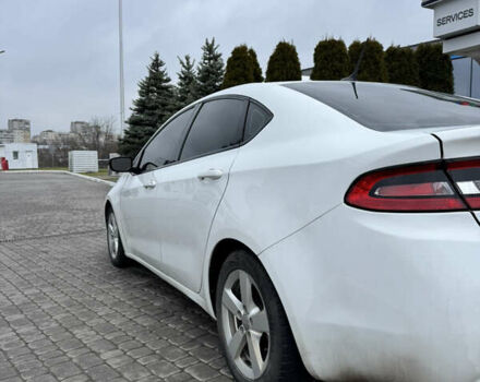 Белый Додж Дарт, объемом двигателя 2.4 л и пробегом 206 тыс. км за 9800 $, фото 8 на Automoto.ua