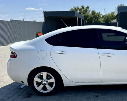 Белый Додж Дарт, объемом двигателя 2.4 л и пробегом 280 тыс. км за 7700 $, фото 5 на Automoto.ua