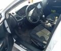 Белый Додж Дарт, объемом двигателя 2 л и пробегом 144 тыс. км за 8000 $, фото 4 на Automoto.ua