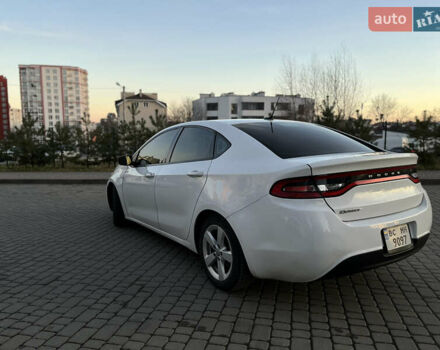 Білий Додж Дарт, об'ємом двигуна 2.4 л та пробігом 204 тис. км за 8800 $, фото 7 на Automoto.ua