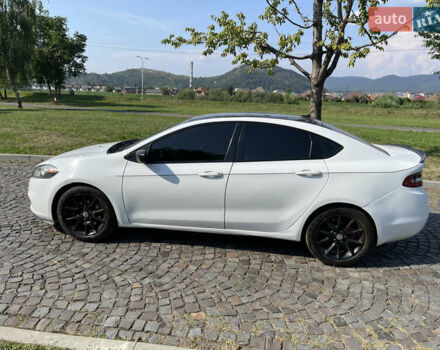 Білий Додж Дарт, об'ємом двигуна 2.4 л та пробігом 97 тис. км за 10100 $, фото 7 на Automoto.ua