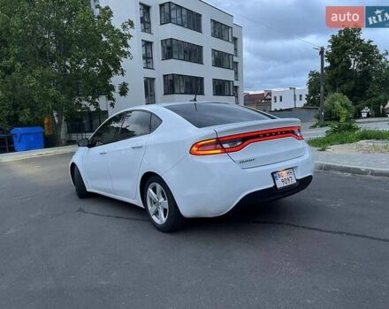 Білий Додж Дарт, об'ємом двигуна 2.4 л та пробігом 204 тис. км за 8800 $, фото 11 на Automoto.ua