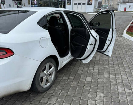 Белый Додж Дарт, объемом двигателя 2.4 л и пробегом 206 тыс. км за 9800 $, фото 12 на Automoto.ua