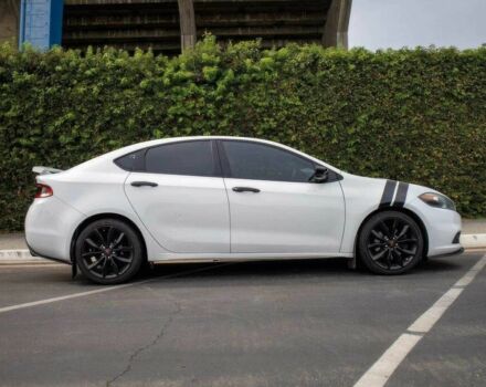 Белый Додж Дарт, объемом двигателя 2.4 л и пробегом 74 тыс. км за 6300 $, фото 6 на Automoto.ua