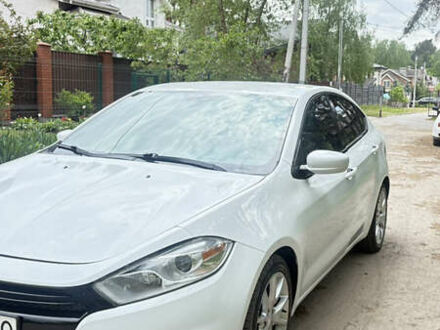 Додж Дарт 2012 у Києві на Automoto.ua Білий Додж Дарт, об'ємом двигуна 2 л та пробігом 220 тис. км за 7700 $, фото 1 на Automoto.ua