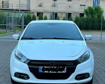 Белый Додж Дарт, объемом двигателя 2.4 л и пробегом 190 тыс. км за 8700 $, фото 1 на Automoto.ua