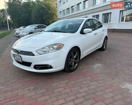 Белый Додж Дарт, объемом двигателя 2.4 л и пробегом 177 тыс. км за 8900 $, фото 1 на Automoto.ua