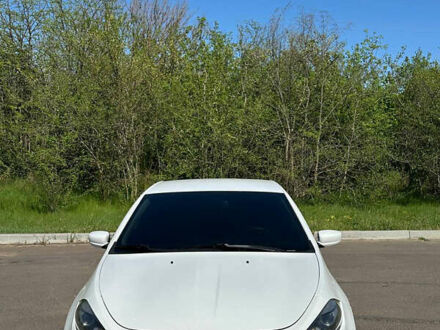 Додж Дарт 2015 в Одессе на Automoto.ua Белый Додж Дарт, объемом двигателя 2.36 л и пробегом 194 тыс. км за 8500 $, фото 1 на Automoto.ua
