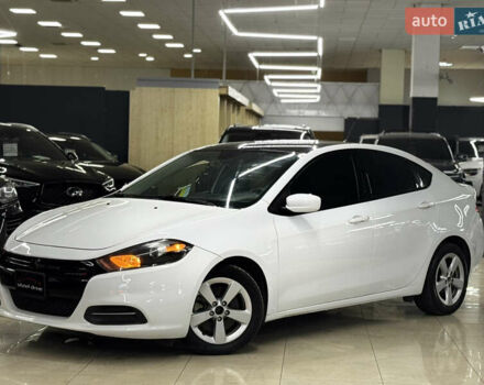 Белый Додж Дарт, объемом двигателя 2.4 л и пробегом 163 тыс. км за 8299 $, фото 1 на Automoto.ua