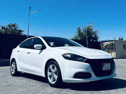 Білий Додж Дарт, об'ємом двигуна 2.36 л та пробігом 163 тис. км за 8599 $, фото 1 на Automoto.ua