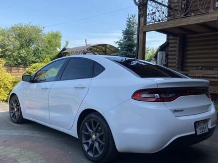 Додж Дарт 2015 в Львове на Automoto.ua Белый Додж Дарт, объемом двигателя 2 л и пробегом 186 тыс. км за 7699 $, фото 1 на Automoto.ua
