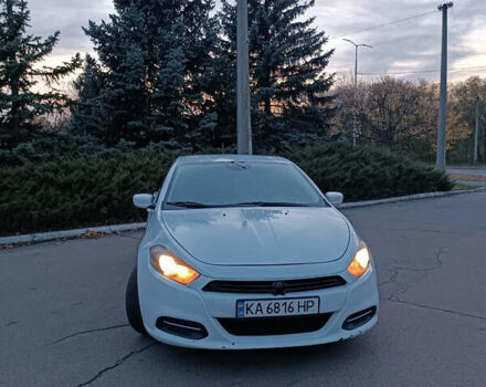 Білий Додж Дарт, об'ємом двигуна 2.36 л та пробігом 152 тис. км за 7000 $, фото 1 на Automoto.ua