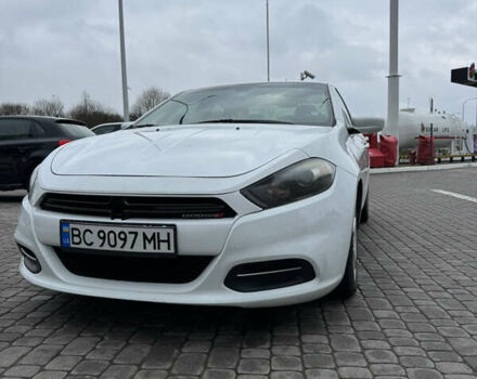 Белый Додж Дарт, объемом двигателя 2.4 л и пробегом 206 тыс. км за 9800 $, фото 1 на Automoto.ua