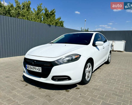 Білий Додж Дарт, об'ємом двигуна 2.36 л та пробігом 278 тис. км за 8500 $, фото 1 на Automoto.ua