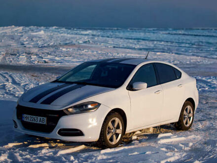 Білий Додж Дарт, об'ємом двигуна 2.36 л та пробігом 149 тис. км за 8200 $, фото 1 на Automoto.ua