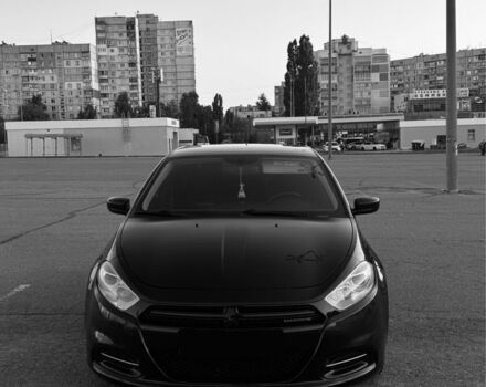 Черный Додж Дарт, объемом двигателя 2 л и пробегом 196 тыс. км за 7400 $, фото 1 на Automoto.ua