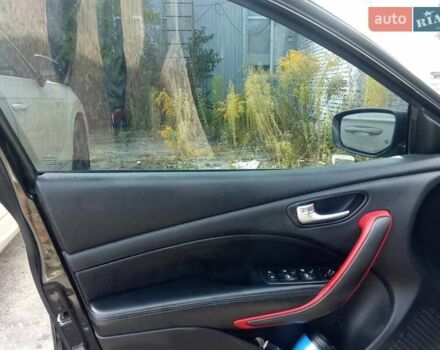 Черный Додж Дарт, объемом двигателя 2.36 л и пробегом 130 тыс. км за 8700 $, фото 17 на Automoto.ua