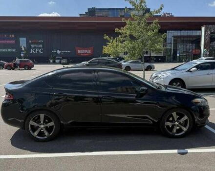 Черный Додж Дарт, объемом двигателя 2.36 л и пробегом 130 тыс. км за 8700 $, фото 5 на Automoto.ua