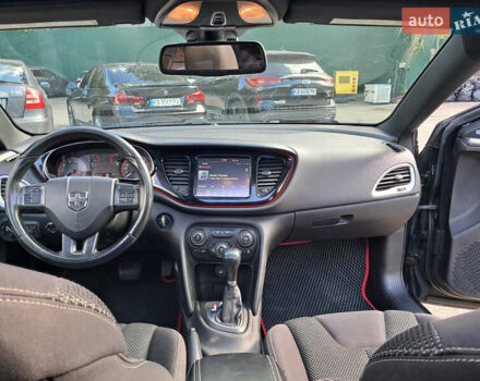 Черный Додж Дарт, объемом двигателя 2.4 л и пробегом 290 тыс. км за 7800 $, фото 21 на Automoto.ua