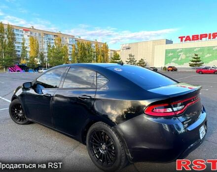 Чорний Додж Дарт, об'ємом двигуна 2.4 л та пробігом 177 тис. км за 7000 $, фото 3 на Automoto.ua