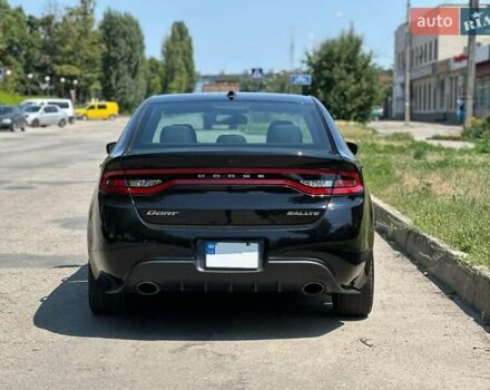 Чорний Додж Дарт, об'ємом двигуна 2.4 л та пробігом 185 тис. км за 8800 $, фото 5 на Automoto.ua