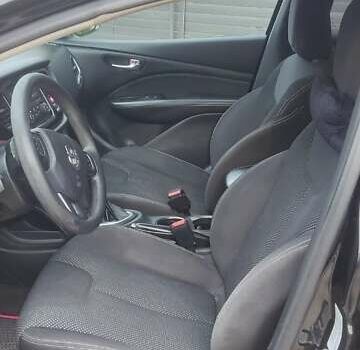 Черный Додж Дарт, объемом двигателя 2.36 л и пробегом 221 тыс. км за 7700 $, фото 8 на Automoto.ua
