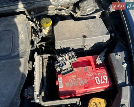 Черный Додж Дарт, объемом двигателя 2 л и пробегом 225 тыс. км за 6900 $, фото 9 на Automoto.ua