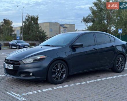 Чорний Додж Дарт, об'ємом двигуна 2.36 л та пробігом 290 тис. км за 7600 $, фото 1 на Automoto.ua