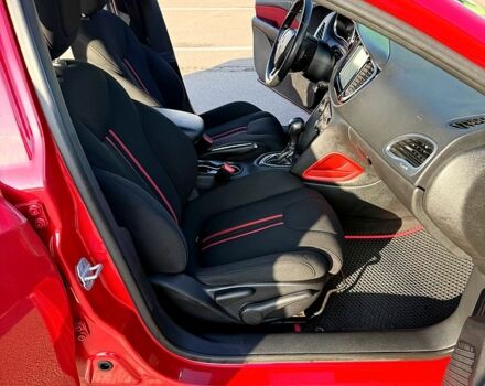 Красный Додж Дарт, объемом двигателя 1.4 л и пробегом 190 тыс. км за 6950 $, фото 9 на Automoto.ua