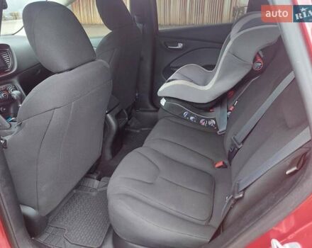 Красный Додж Дарт, объемом двигателя 1.4 л и пробегом 225 тыс. км за 8000 $, фото 32 на Automoto.ua