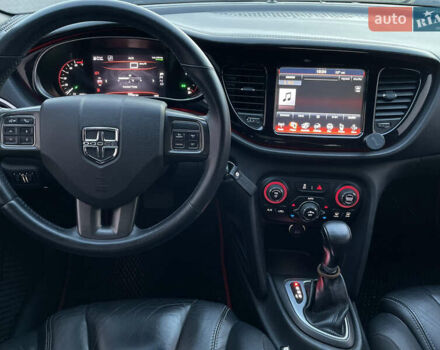 Красный Додж Дарт, объемом двигателя 1.37 л и пробегом 102 тыс. км за 6500 $, фото 22 на Automoto.ua