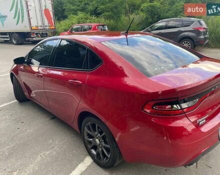 Красный Додж Дарт, объемом двигателя 2.36 л и пробегом 120 тыс. км за 9600 $, фото 1 на Automoto.ua