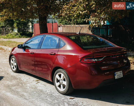 Красный Додж Дарт, объемом двигателя 2.4 л и пробегом 165 тыс. км за 9500 $, фото 3 на Automoto.ua