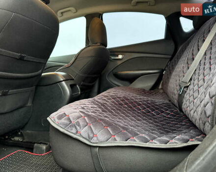 Красный Додж Дарт, объемом двигателя 2 л и пробегом 198 тыс. км за 7999 $, фото 11 на Automoto.ua