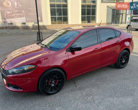 Красный Додж Дарт, объемом двигателя 2.36 л и пробегом 140 тыс. км за 7500 $, фото 7 на Automoto.ua