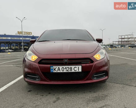 Красный Додж Дарт, объемом двигателя 2 л и пробегом 198 тыс. км за 7999 $, фото 1 на Automoto.ua