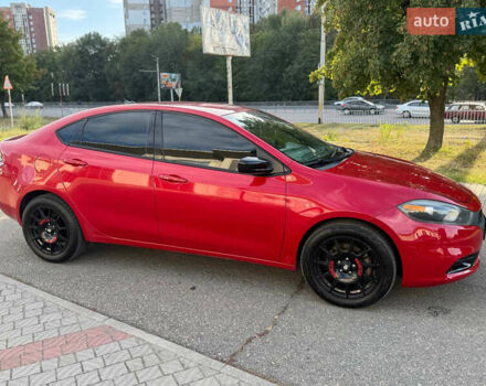 Красный Додж Дарт, объемом двигателя 2.36 л и пробегом 140 тыс. км за 7500 $, фото 4 на Automoto.ua