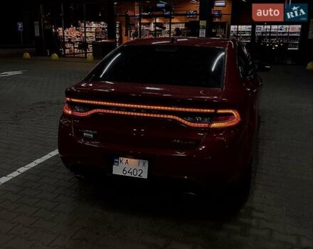 Красный Додж Дарт, объемом двигателя 2.36 л и пробегом 120 тыс. км за 9600 $, фото 6 на Automoto.ua