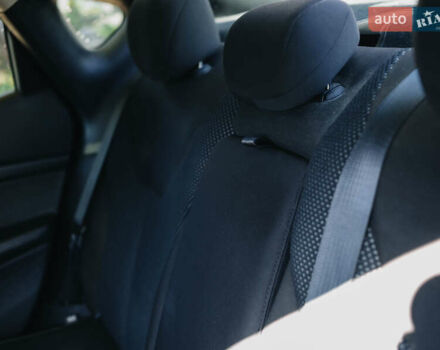 Красный Додж Дарт, объемом двигателя 2.4 л и пробегом 165 тыс. км за 9500 $, фото 14 на Automoto.ua