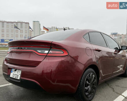 Красный Додж Дарт, объемом двигателя 2 л и пробегом 198 тыс. км за 7999 $, фото 2 на Automoto.ua