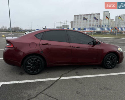 Красный Додж Дарт, объемом двигателя 2 л и пробегом 198 тыс. км за 7999 $, фото 3 на Automoto.ua