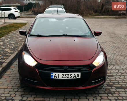 Красный Додж Дарт, объемом двигателя 2.4 л и пробегом 160 тыс. км за 9200 $, фото 2 на Automoto.ua