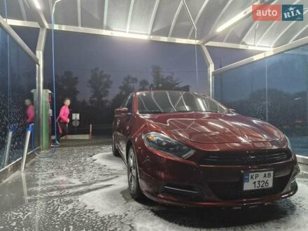 Красный Додж Дарт, объемом двигателя 2.4 л и пробегом 150 тыс. км за 8100 $, фото 1 на Automoto.ua