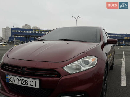 Красный Додж Дарт, объемом двигателя 2 л и пробегом 198 тыс. км за 7999 $, фото 1 на Automoto.ua
